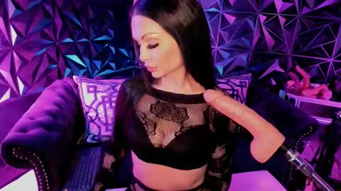 NatashaxoBangs online show from January 19, 9:13 am