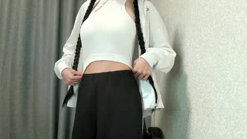 Snapshot of beulabejerano chatting on April 2, 3:31 pm Ruby online show from April 2, 3:31 pm