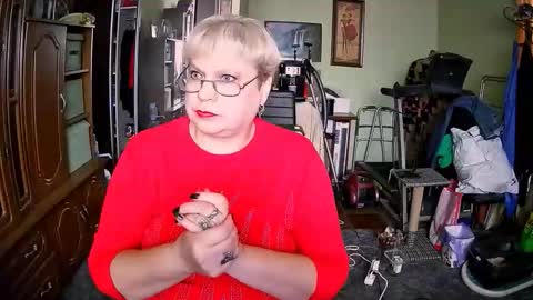 Snapshot of beverlyqcynia chatting on November 9, 12:03 pm BeverlyQCynia online show from November 9, 12:03 pm