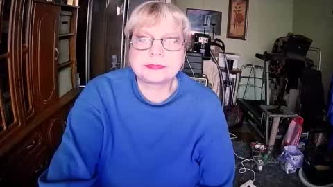 Snapshot of beverlyqcynia chatting on November 21, 1:43 pm BeverlyQCynia online show from November 21, 1:43 pm