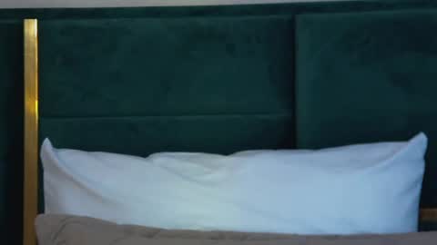Snapshot of beverlyyork chatting on April 25, 1:41 pm Beverly online show from April 25, 1:41 pm