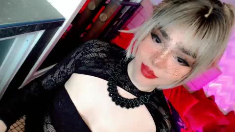 MISTRESS DOMME online show from May 6, 5:07 pm
