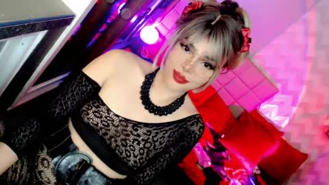 MISTRESS DOMME online show from May 14, 8:10 am