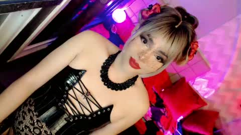 MISTRESS DOMME online show from May 16, 10:36 am
