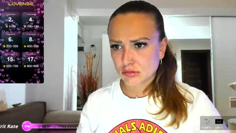   BeyonceDoll       Twitter DollBeyonce    online show from September 16, 4:19 pm