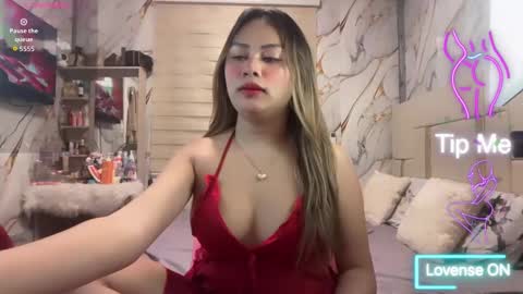 MAXINE online show from March 18, 1:58 pm