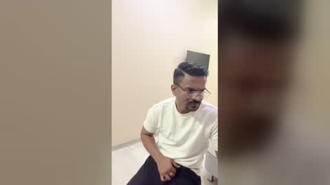 Snapshot of bhagihero chatting on March 5, 8:32 am bhagihero online show from March 5, 8:32 am