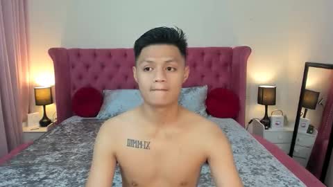 bhillrhey121103 online show from December 1, 11:48 am