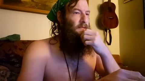 Snapshot of bi_cock405 chatting on April 9, 8:31 am bi_cock405 online show from April 9, 8:31 am