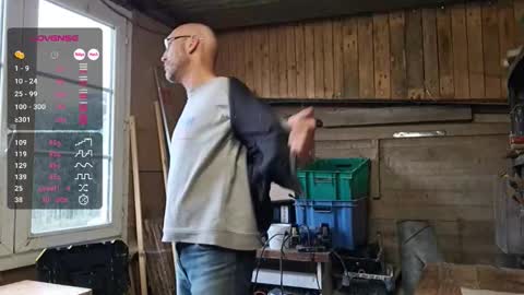 Snapshot of bi_french69 chatting on October 26, 2:23 pm My name is David and if you like public exhibitions you wont be disappointed with me LoL - My favorite vibes is 44 online show from October 26, 2:23 pm