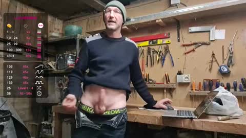 Snapshot of bi_french69 chatting on November 2, 5:04 pm My name is David and if you like public exhibitions you wont be disappointed with me LoL - My favorite vibes is 44 online show from November 2, 5:04 pm