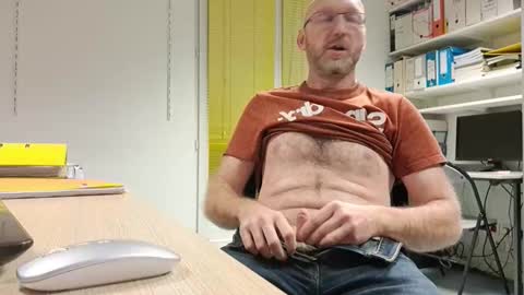 Snapshot of bi_french69 chatting on January 8, 4:42 pm My name is David and if you like public exhibitions you wont be disappointed with me LoL - My favorite vibes is 44 online show from January 8, 4:42 pm