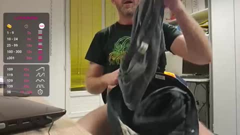 Snapshot of bi_french69 chatting on February 5, 5:50 pm My name is David and if you like public exhibitions you wont be disappointed with me LoL - My favorite vibes is 44 online show from February 5, 5:50 pm