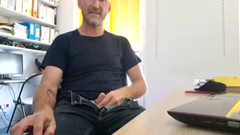 Snapshot of bi_french69 chatting on May 15, 10:22 am My name is David and if you like public exhibitions you wont be disappointed with me LoL - My favorite vibes is 44 online show from May 15, 10:22 am