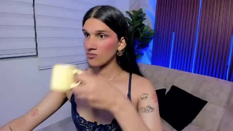 bianca_baldwin01 online show from April 28, 12:31 am