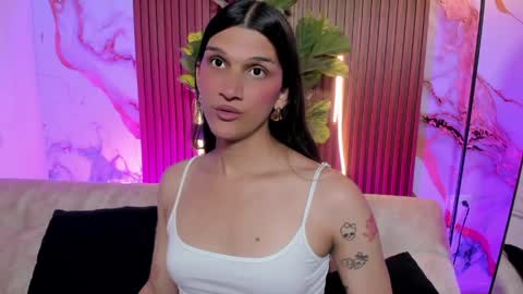 bianca_baldwin01 online show from May 8, 10:37 pm