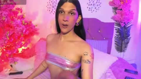 bianca_baldwin01 online show from May 14, 10:16 pm