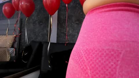 Snapshot of bianca_bella_ chatting on February 18, 11:08 pm BESHA... online show from February 18, 11:08 pm