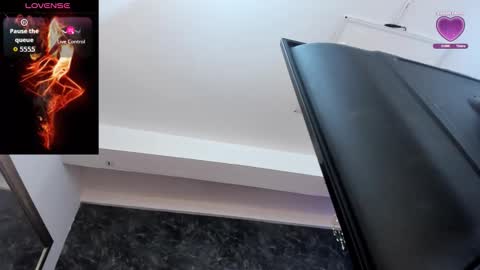 Snapshot of bianca_bella_ chatting on October 11, 11:42 am BESHA... online show from October 11, 11:42 am