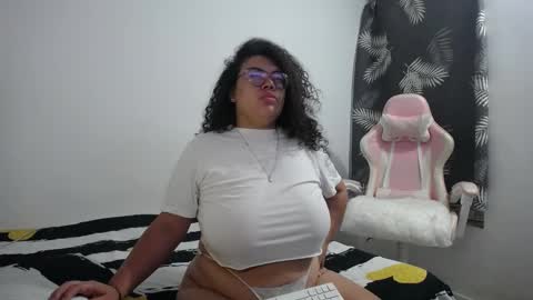 Bianca Tuesday to Sunday from 2am to 6am UTC-5 online show from February 7, 10:40 am