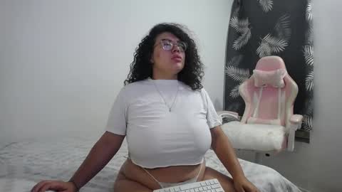 Bianca Tuesday to Sunday from 2am to 6am UTC-5 online show from February 11, 7:54 am
