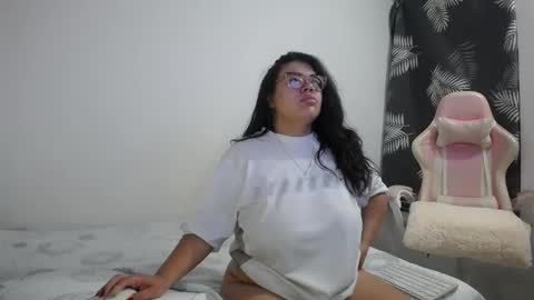 Bianca Tuesday to Sunday from 2am to 6am UTC-5 online show from October 1, 9:15 am