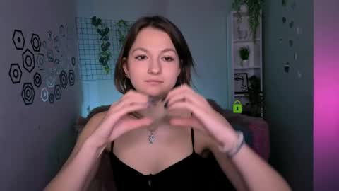 Snapshot of bianca_bright chatting on April 1, 6:14 am Bia online show from April 1, 6:14 am