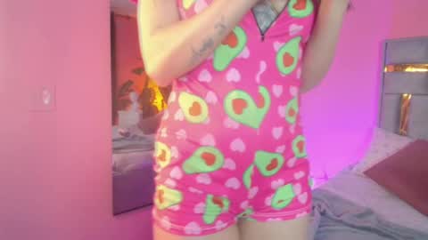 Snapshot of bianca_ks chatting on February 27, 3:04 am Bianca online show from February 27, 3:04 am