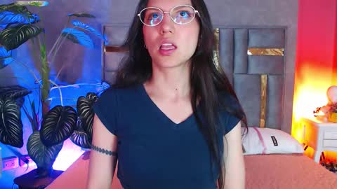 Snapshot of bianca_ks chatting on November 20, 3:07 am Bianca online show from November 20, 3:07 am