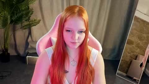 Snapshot of bianca_touch chatting on March 5, 7:04 am Candace online show from March 5, 7:04 am