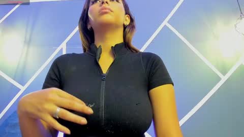 bianca_vega_ online show from May 1, 11:15 am