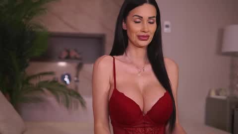 Bianca online show from May 5, 1:19 pm