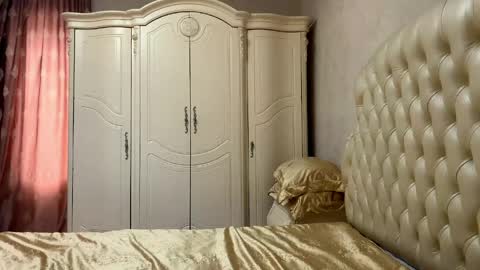 Aya online show from March 31, 5:41 am