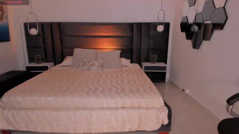 Bianca Pierce online show from September 24, 11:35 am