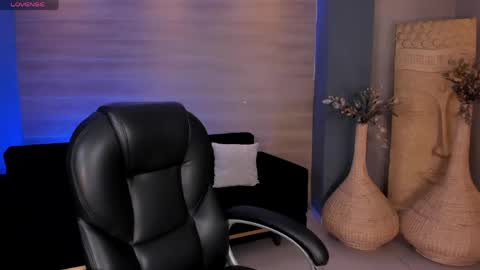 Bianca Pierce online show from May 7, 11:59 am