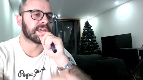 biancascofield online show from January 10, 11:50 pm