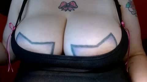 Snapshot of bianka_star_ chatting on April 6, 3:13 pm bianca online show from April 6, 3:13 pm