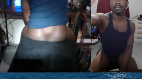 BicepsandFrot online show from April 1, 4:13 am