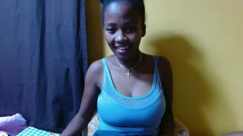 bienvenue987832 online show from April 19, 6:21 pm