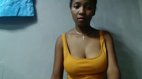 bienvenue987832 online show from April 29, 7:31 pm