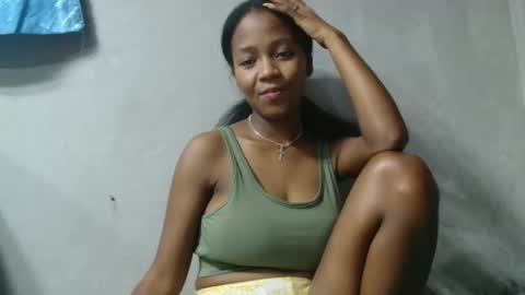 bienvenue987832 online show from May 5, 3:09 pm