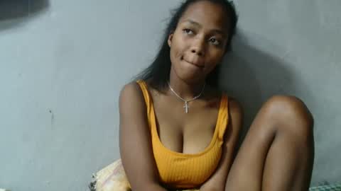 bienvenue987832 online show from May 12, 7:05 am