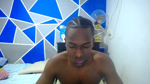 Snapshot of big_black11 chatting on December 6, 10:05 am big_black11 online show from December 6, 10:05 am