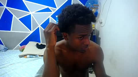 Snapshot of big_black11 chatting on December 12, 10:02 am big_black11 online show from December 12, 10:02 am