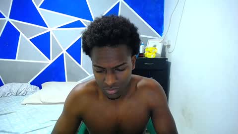 Snapshot of big_black11 chatting on January 10, 9:55 am big_black11 online show from January 10, 9:55 am