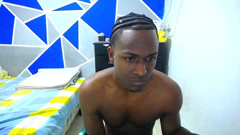Snapshot of big_black11 chatting on January 20, 10:18 am big_black11 online show from January 20, 10:18 am
