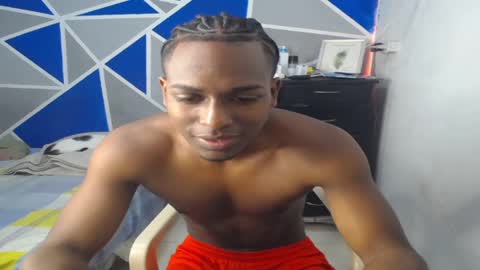 Snapshot of big_black11 chatting on February 21, 4:48 pm big_black11 online show from February 21, 4:48 pm