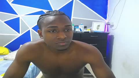 Snapshot of big_black11 chatting on February 22, 1:02 pm big_black11 online show from February 22, 1:02 pm