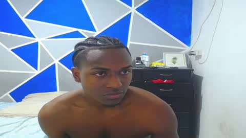Snapshot of big_black11 chatting on February 25, 11:30 am big_black11 online show from February 25, 11:30 am
