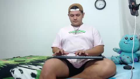 Snapshot of big_boyhot_ chatting on July 21, 4:48 am big_boyhot_ online show from July 21, 4:48 am